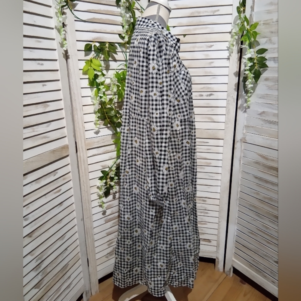 Torrid Checked Daisy Print Lightweight Woven Cotton Open Front Kimono (1463) - Picture 12 of 13